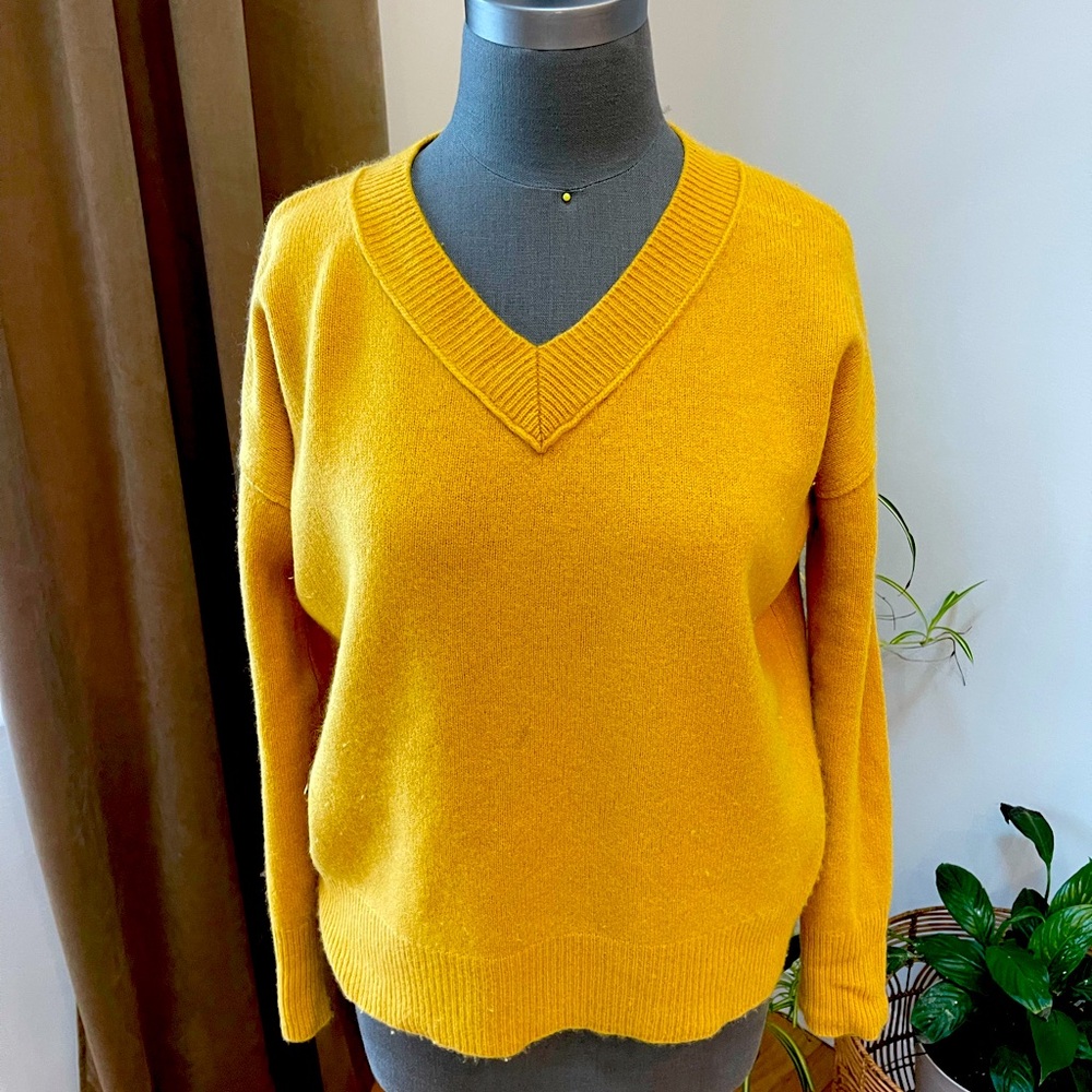 Cashmere sweater
